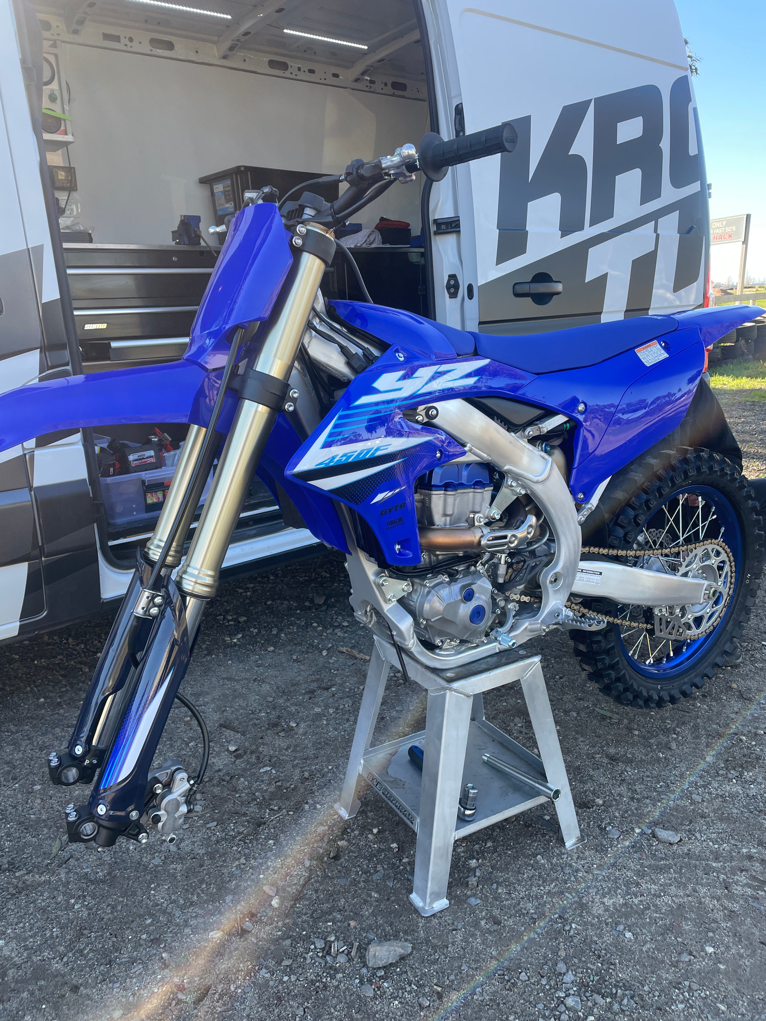 Cheyne Boyd Tests the all new 2025 YZ450F at Park4mx